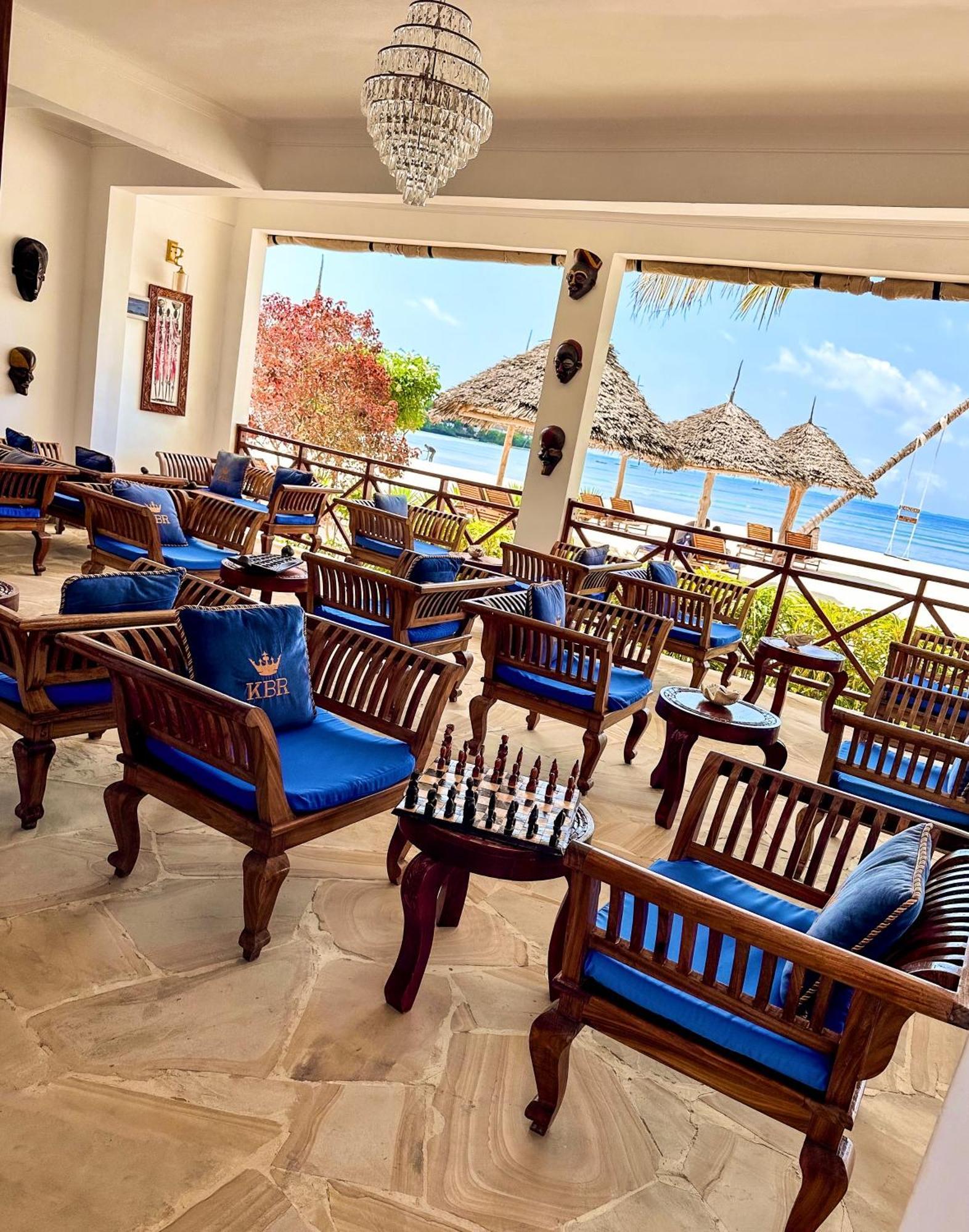 Karibu Beach Resort Pongwe Extérieur photo