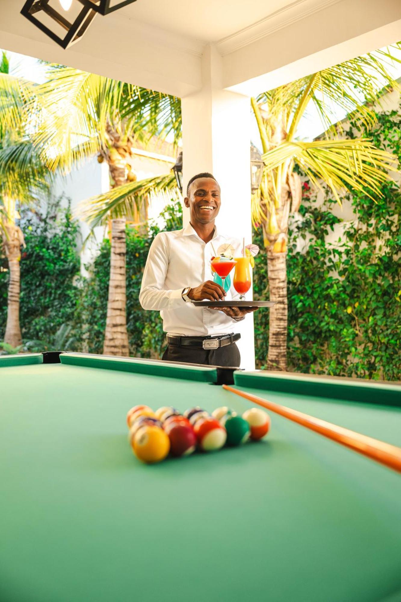 Karibu Beach Resort Pongwe Extérieur photo